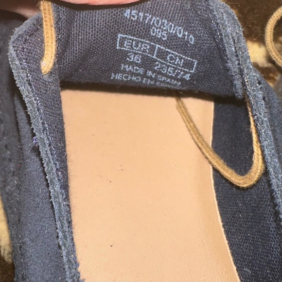 Boys New Suede Lace Up Shoes - Picture 4 of 4